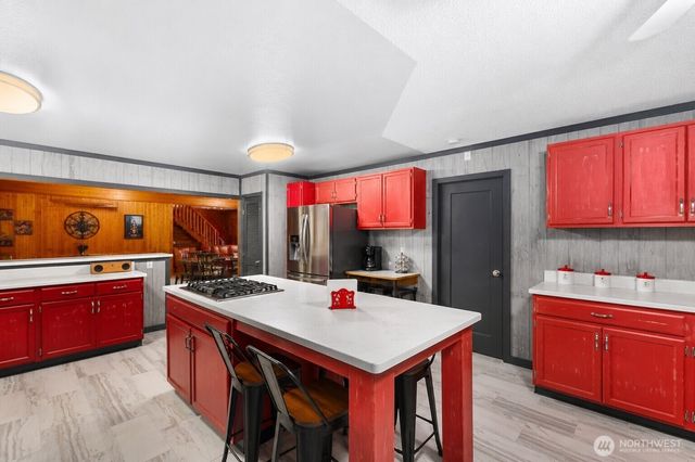 32113 98th Avenue E, Eatonville, WA 98328