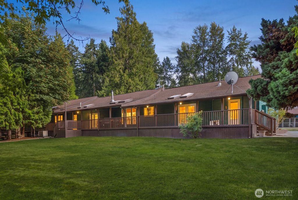 32113 98th Avenue E, Eatonville, WA 98328