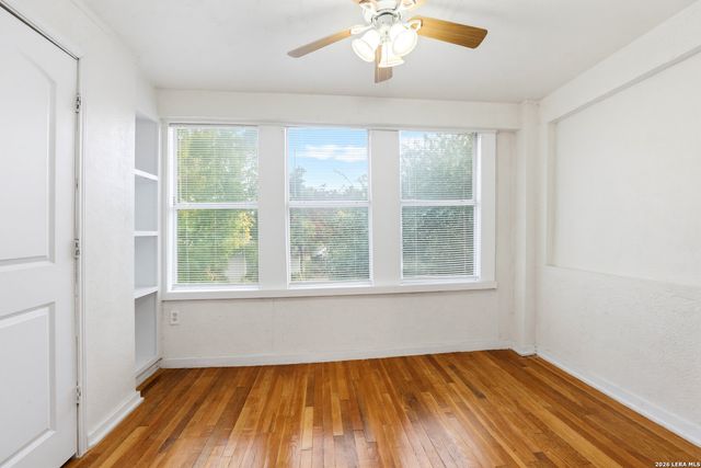 1025 W Craig Pl Apt 4, San Antonio, TX 78201
