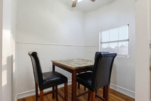 1025 W Craig Pl Apt 4, San Antonio, TX 78201