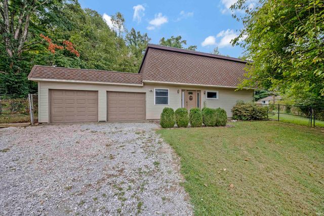 7424 Oaklawn Drive, Newburgh, IN 47630