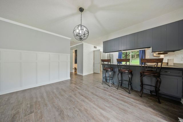 7424 Oaklawn Drive, Newburgh, IN 47630