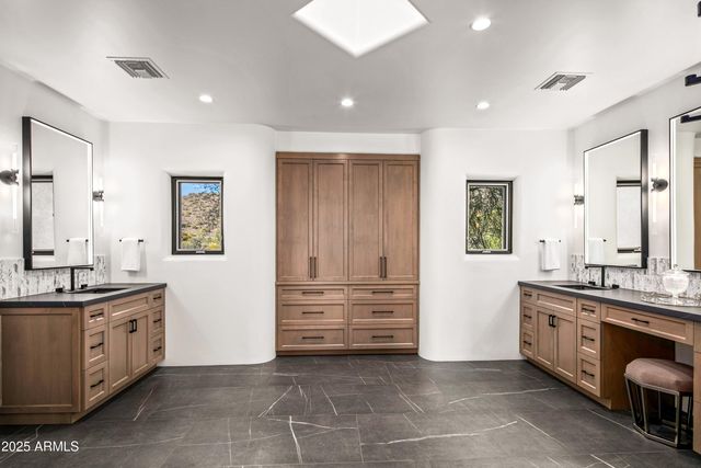 10029 E Calle De Las Brisas --, Scottsdale, AZ 85255