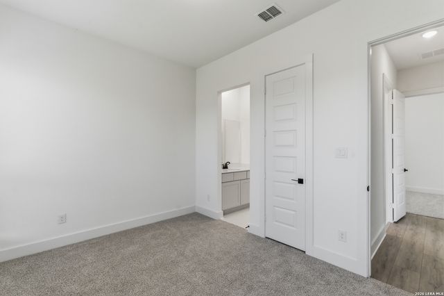 607 Lago Landing, San Antonio, TX 78263