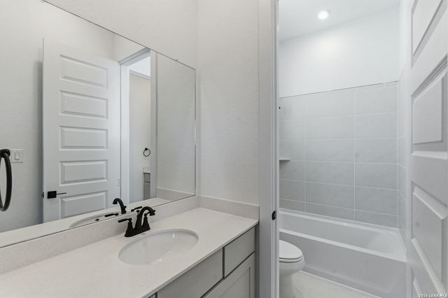 607 Lago Landing, San Antonio, TX 78263