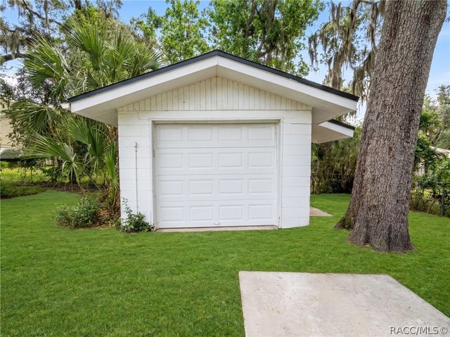 129 S Sparrow Point, Inverness, FL 34450
