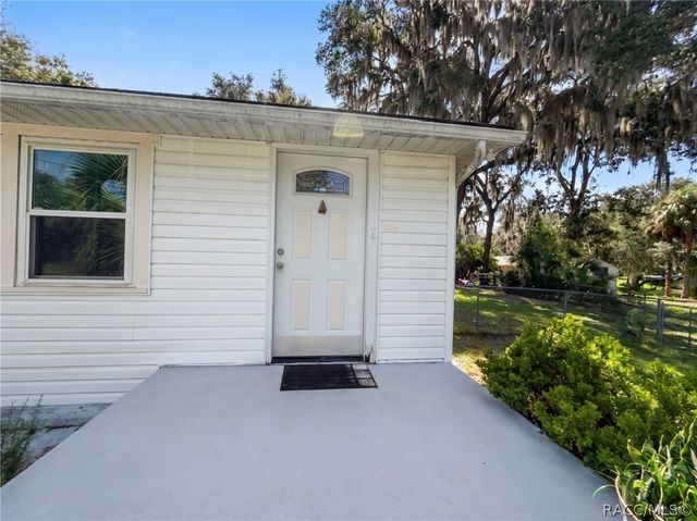 129 S Sparrow Point, Inverness, FL 34450