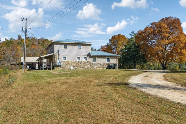 635 Cane Creek Rd, Hohenwald, TN 38462