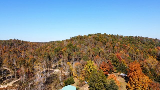 635 Cane Creek Rd, Hohenwald, TN 38462