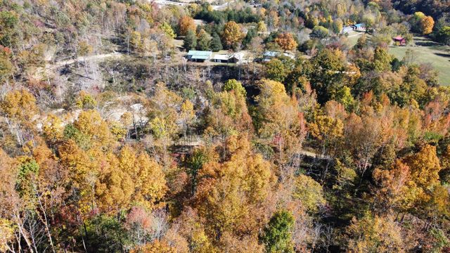 635 Cane Creek Rd, Hohenwald, TN 38462