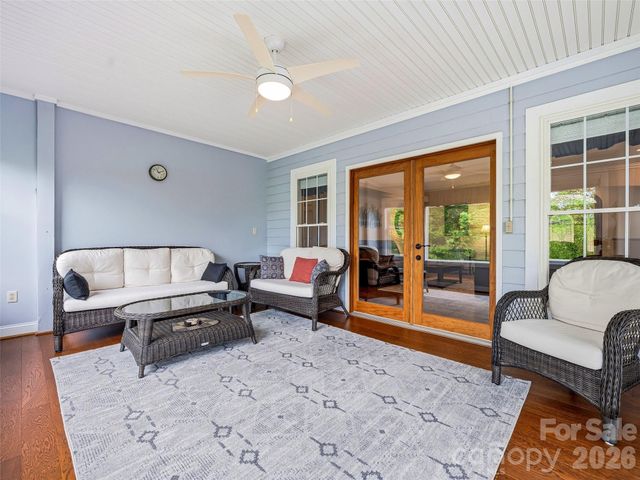 115 Flameleaf Lane, Laurel Park, NC 28739