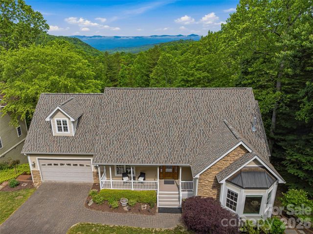 115 Flameleaf Lane, Laurel Park, NC 28739