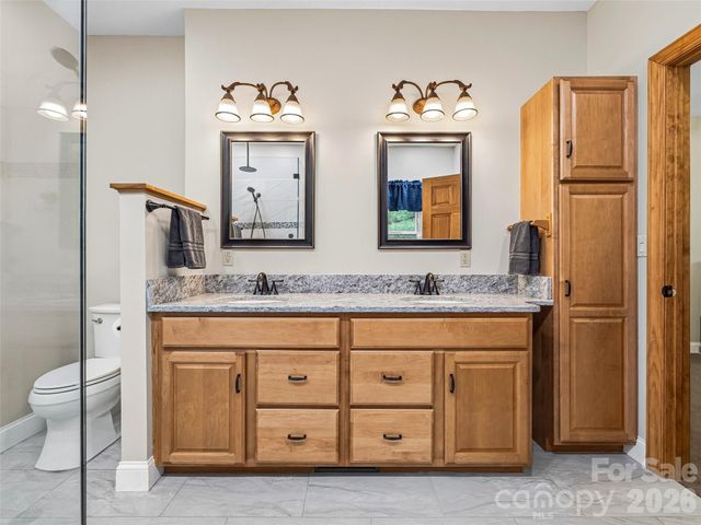 115 Flameleaf Lane, Laurel Park, NC 28739