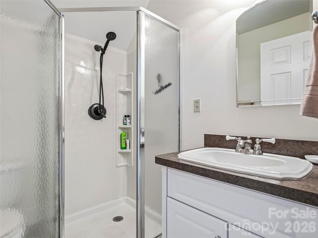 115 Flameleaf Lane, Laurel Park, NC 28739