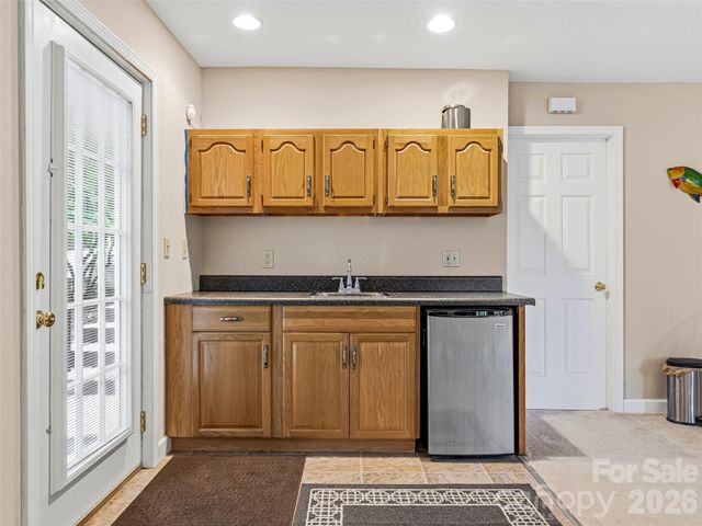 115 Flameleaf Lane, Laurel Park, NC 28739