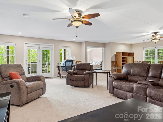 115 Flameleaf Lane, Laurel Park, NC 28739