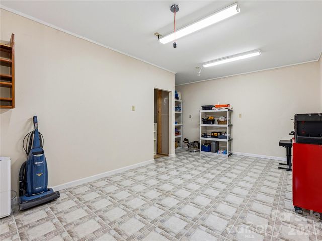 115 Flameleaf Lane, Laurel Park, NC 28739