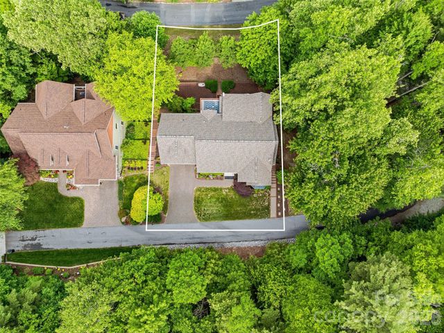 115 Flameleaf Lane, Laurel Park, NC 28739
