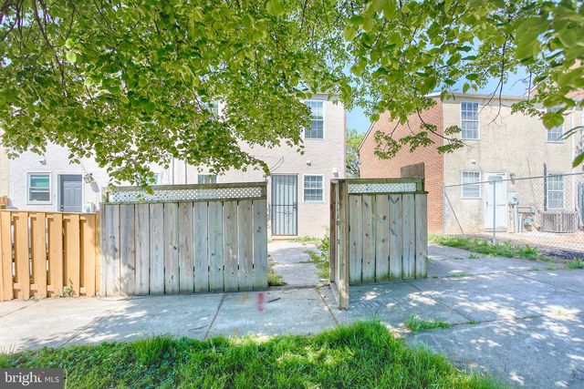 819 AISQUITH ST, Baltimore, MD 21202