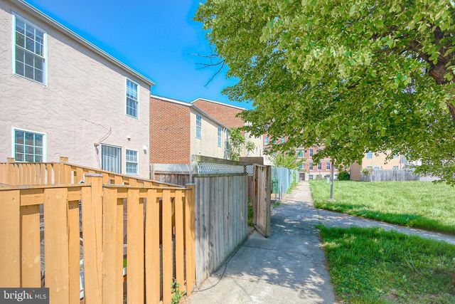 819 AISQUITH ST, Baltimore, MD 21202