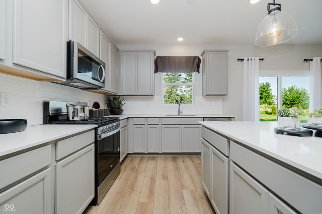5841 Haverhill Drive, Whitestown, IN 46075