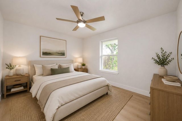 5455 N Crooked Creek Drive, Houston, TX 77017