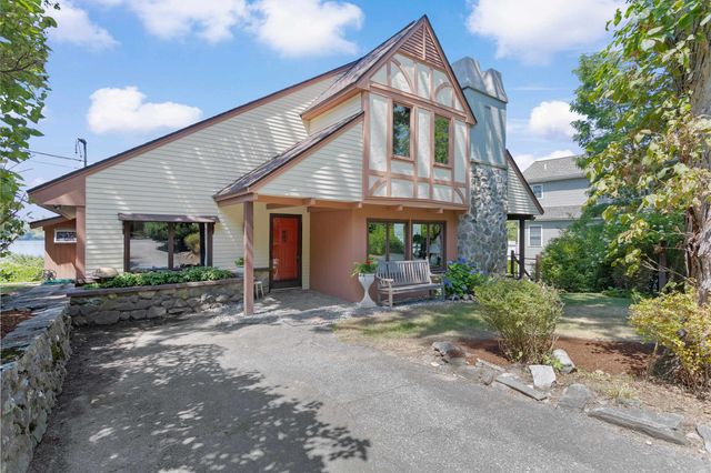 21 Goodridge Avenue, Salem, NH 03079