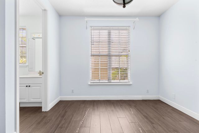 104 Osceola Lane, Jupiter, FL 33458