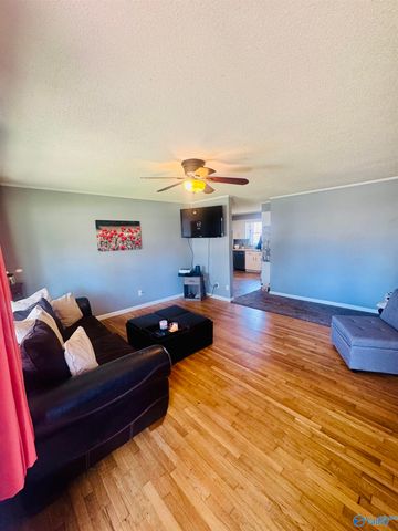 904 Gable Circle SW, Hartselle, AL 35640