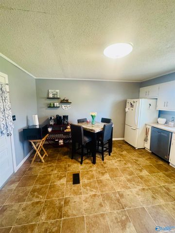 904 Gable Circle SW, Hartselle, AL 35640