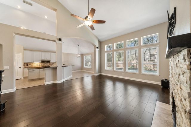 47 Barongate, The Woodlands, TX 77382