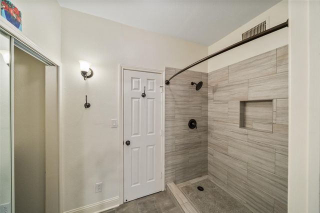 47 Barongate, The Woodlands, TX 77382