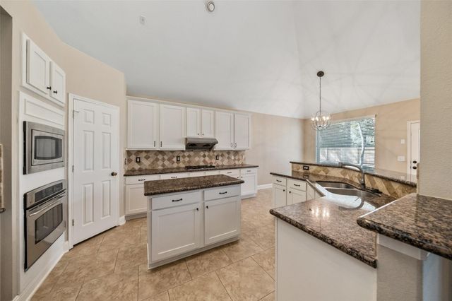 47 Barongate, The Woodlands, TX 77382