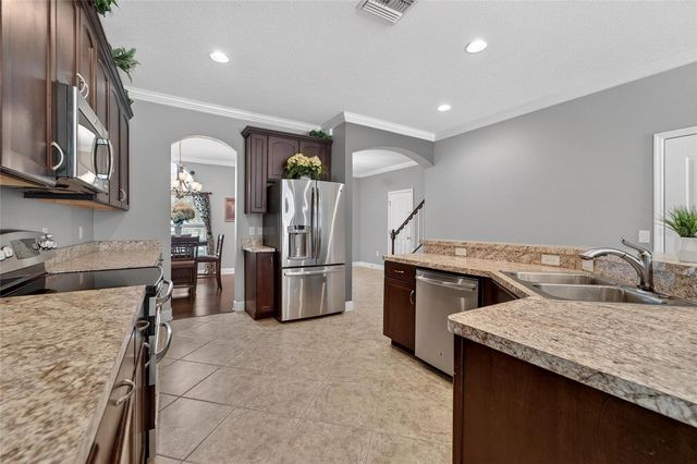 627 LIMONA WOODS DRIVE, Brandon, FL 33510