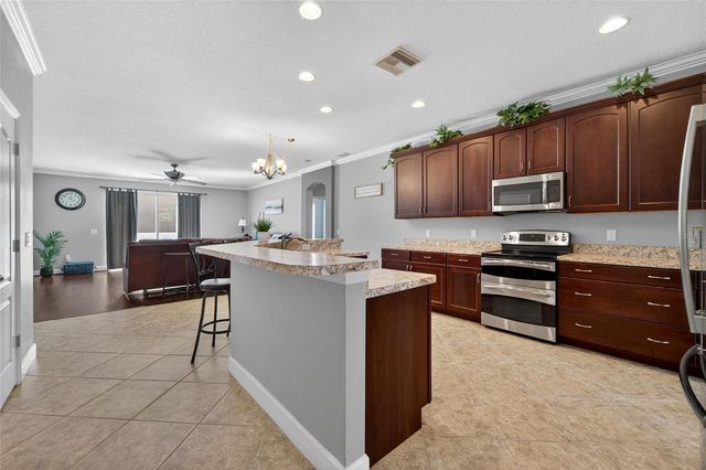 627 LIMONA WOODS DRIVE, Brandon, FL 33510