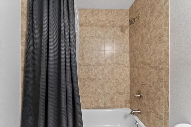 627 LIMONA WOODS DRIVE, Brandon, FL 33510