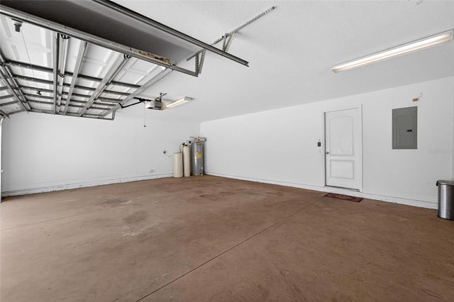 627 LIMONA WOODS DRIVE, Brandon, FL 33510