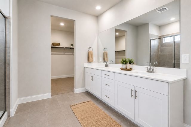 6656 Denim Drive, Fort Worth, TX 76036
