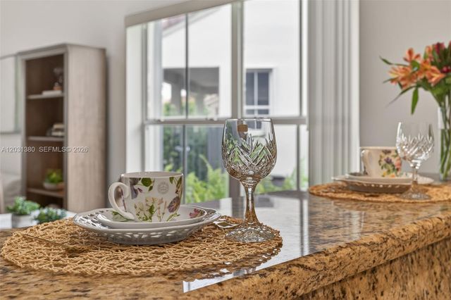 370 Carrington Dr, Weston, FL 33326