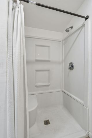 910 S Nettleton Avenue, Springfield, MO 65806