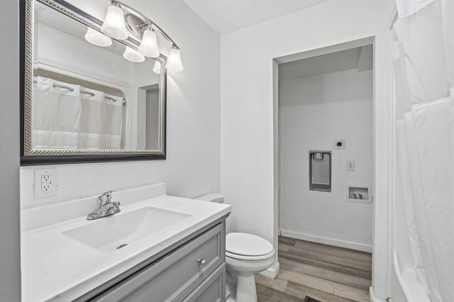 910 S Nettleton Avenue, Springfield, MO 65806