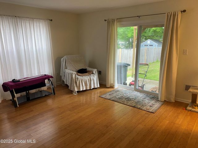 485 Chadwick Road, Schenectady, NY 12304