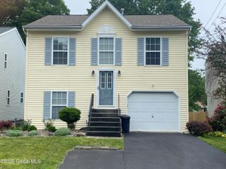 485 Chadwick Road, Schenectady, NY 12304