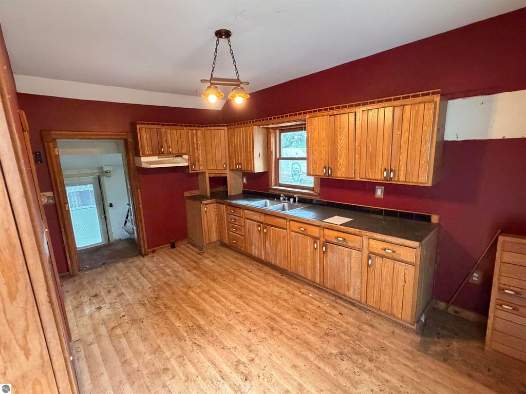 Image 13 of property listing at 10260 E Coe Road, St Louis, MI 48880