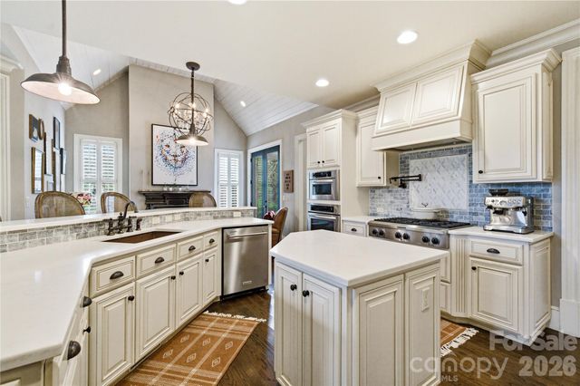 814 Kings Crossing Drive NW, Concord, NC 28027