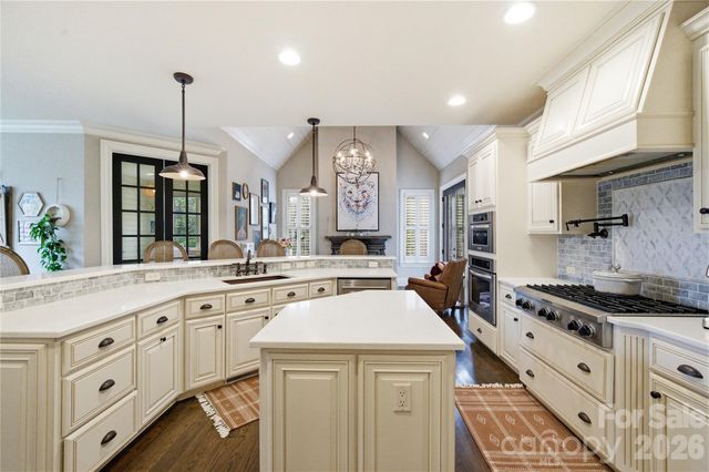 814 Kings Crossing Drive NW, Concord, NC 28027