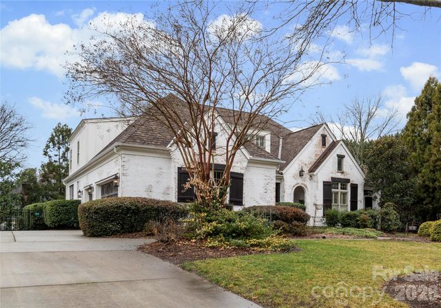 814 Kings Crossing Drive NW, Concord, NC 28027