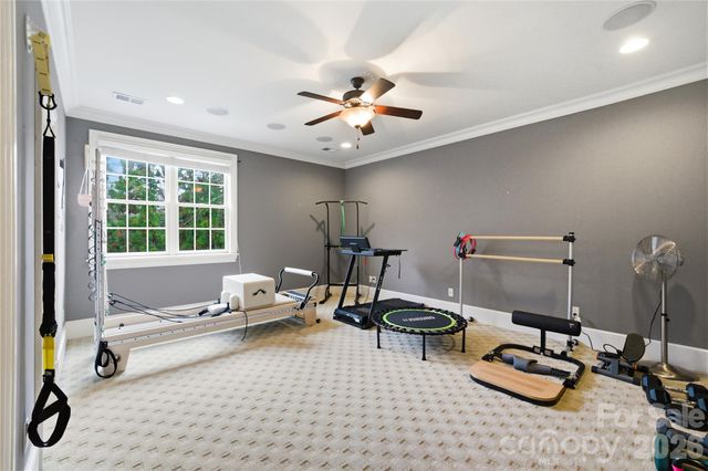 814 Kings Crossing Drive NW, Concord, NC 28027