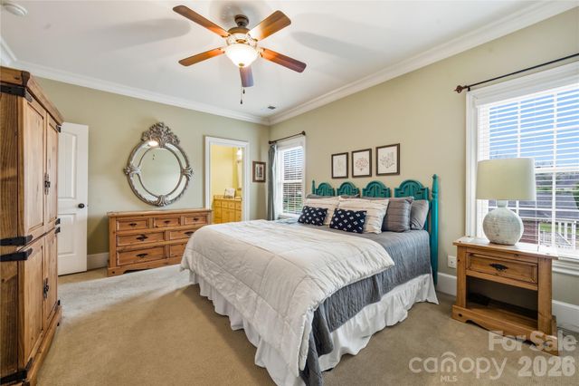 814 Kings Crossing Drive NW, Concord, NC 28027