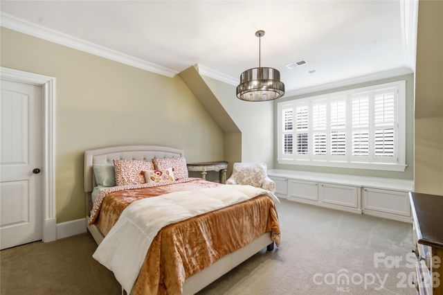 814 Kings Crossing Drive NW, Concord, NC 28027